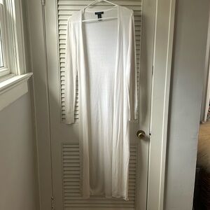 Women’s WHBM White House black market med white long sweater